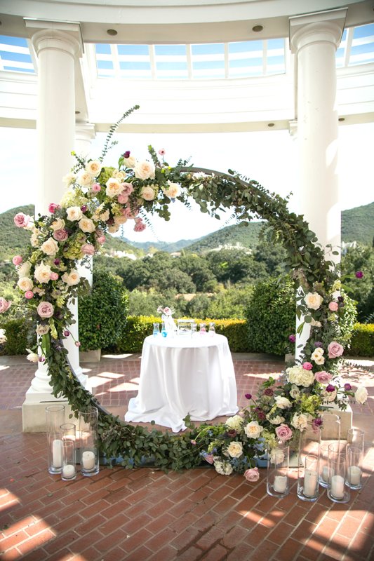 Circle and Semi Circle Arch - Wedding Party Rentals in 